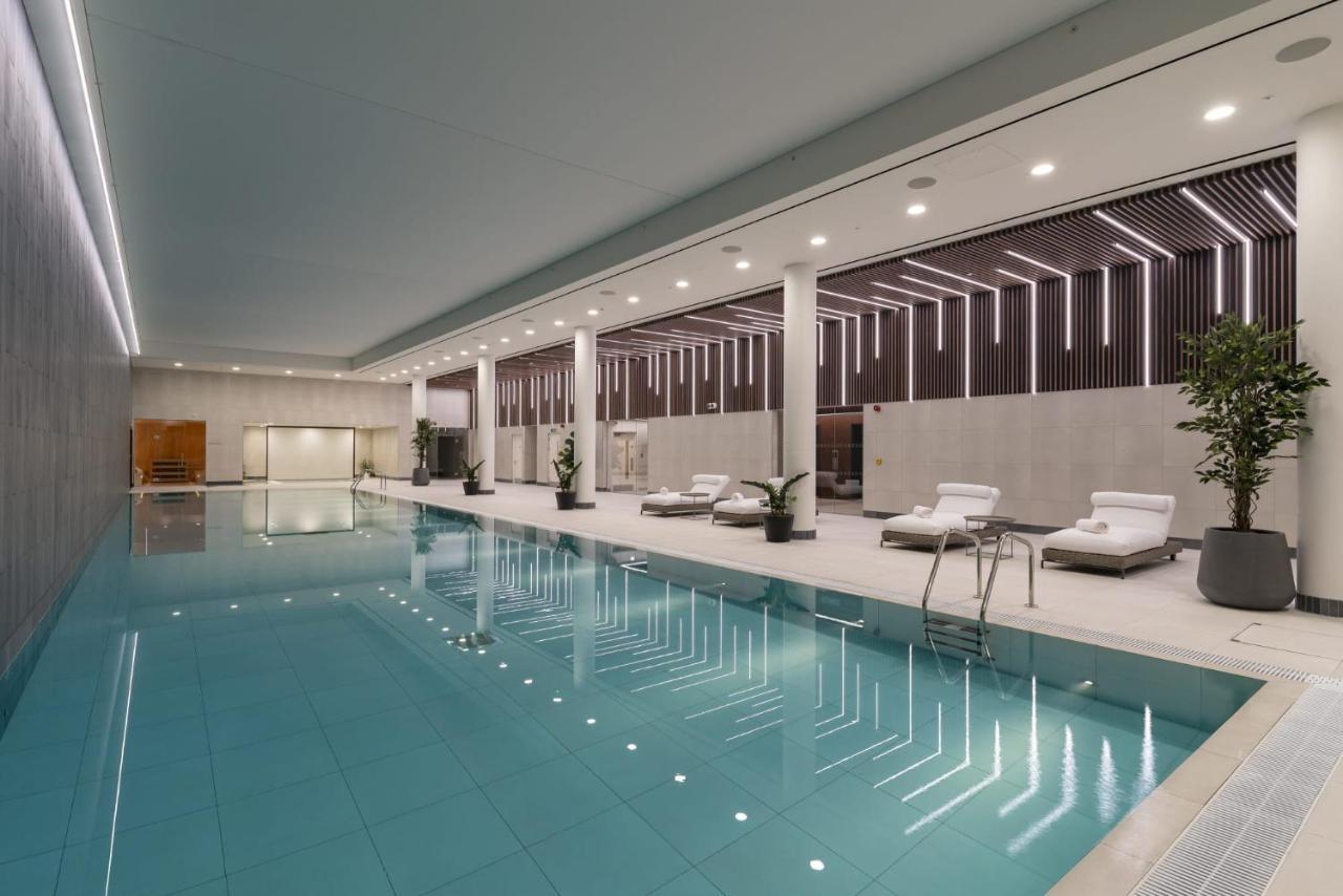 Coppermaker Square In Stratford Aparthotel London Exteriör bild