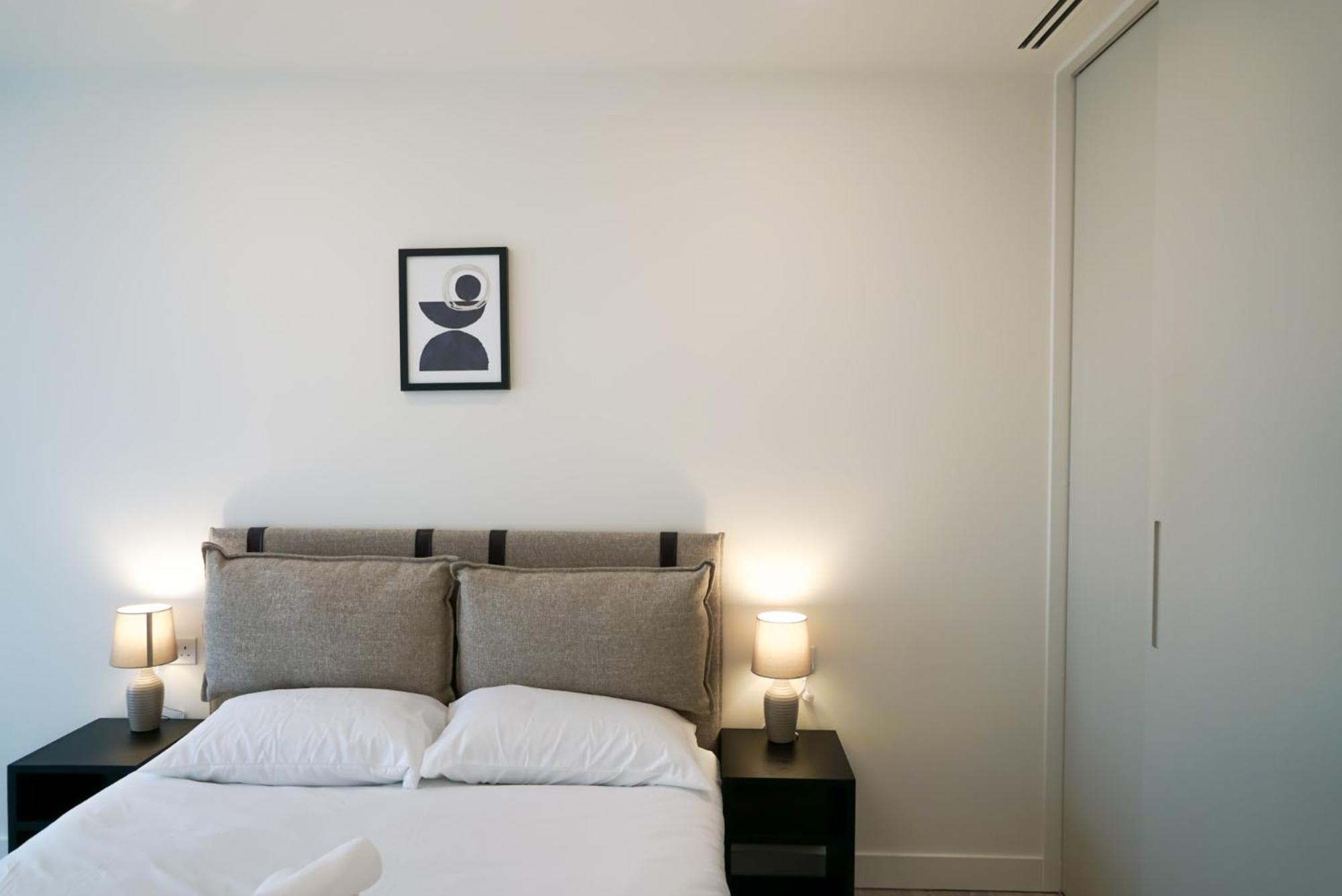 Coppermaker Square In Stratford Aparthotel London Exteriör bild